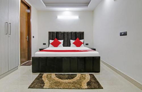 Vasant Kunj Hotel | Hotel O THE CRIMSON PALACE