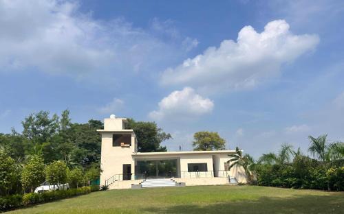 Sitapur Hotel | Hotel O THE JUNGLE SAFARI HOTEL & RESORT