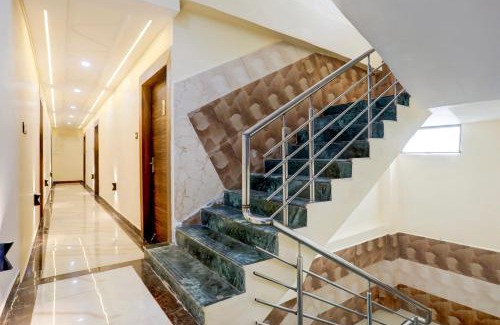 Kanpur Hotel | Hotel O The Skies