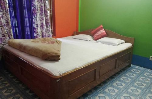 Madari Hat Hotel | Hotel O Trinayani Homestay