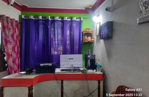 Madari Hat Hotel | Hotel O Trinayani Homestay