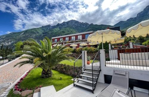Malcesine Hotel | Hotel Oasi Beach