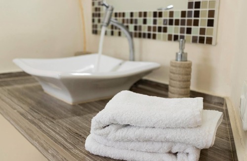 Tonsupa Hotel | Hotel Oceanic Lodge