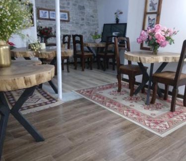 Berat Hotel | Hotel Omer