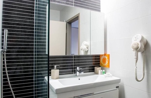 Constanta Hotel | Hotel On Plonge Junior