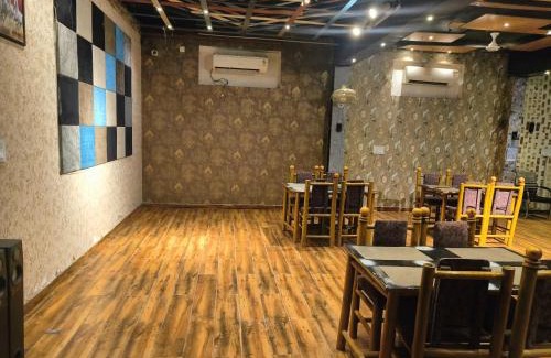Dhanauli Hotel | Hotel OPM