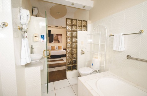 Puerto Ayora Hotel | Hotel Palace Galapagos