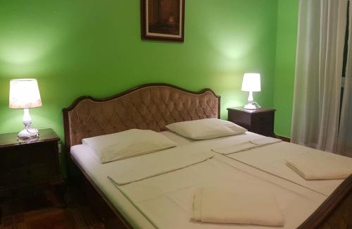 Karlobag Hotel | Hotel Palace Vrkljan