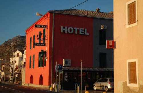 Karlobag Hotel | Hotel Palace Vrkljan
