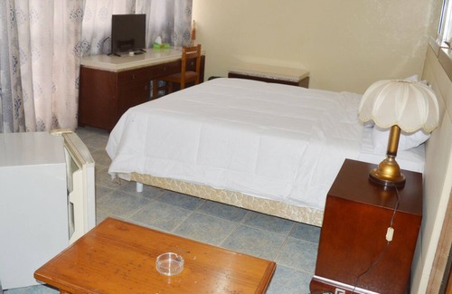 Ouagadougou Hotel | Hotel Palm Beach Yennega