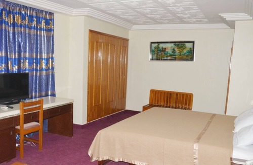Ouagadougou Hotel | Hotel Palm Beach Yennega