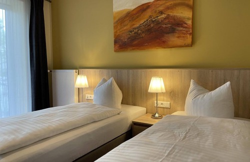 Stadtmitte Hotel | Hotel Palm Premium