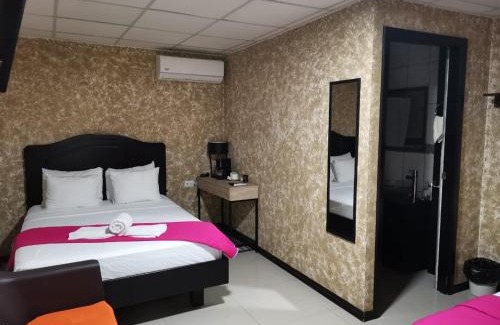 Barrio Pilo Hotel | Hotel Palmera Real Hot Springs