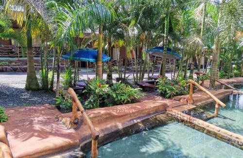Barrio Pilo Hotel | Hotel Palmera Real Hot Springs