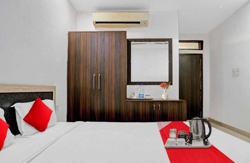 Varanasi Hotel | Hotel Paradies By GRB