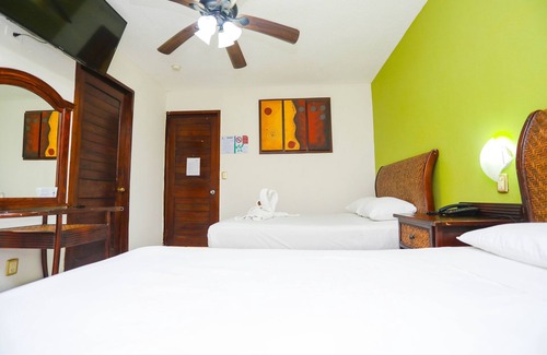 Área de la avenida Tulum Hotel | Hotel Parador Cancun