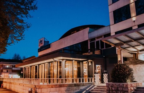 Siroki Brijeg Hotel | Hotel Park