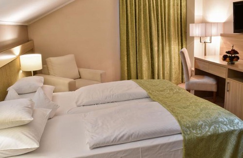 Siroki Brijeg Hotel | Hotel Park