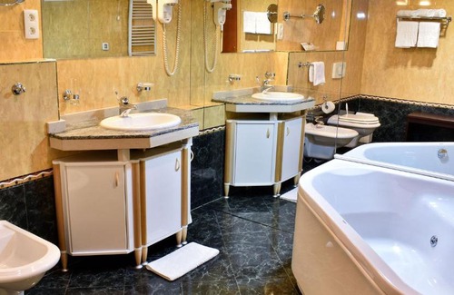 Siroki Brijeg Hotel | Hotel Park
