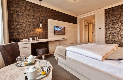 Tale Hotel | Hotel Partizán