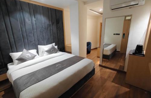 The Mall Road Hotel | Hotel Pavilion