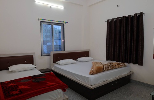 Sikar Hotel | Hotel Pawan Putra