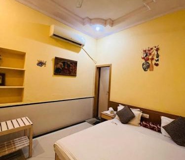 Amar Sagar Pol Hotel | Hotel Payal Jaisalmer