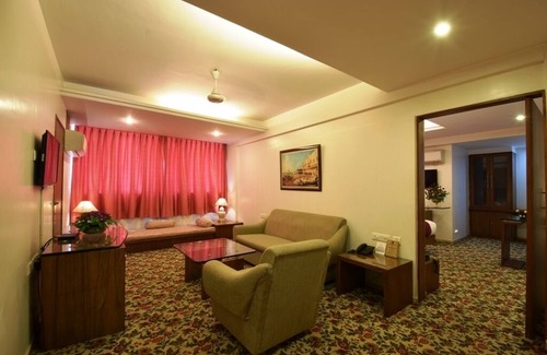 Kolhapur Hotel | Hotel Pearl