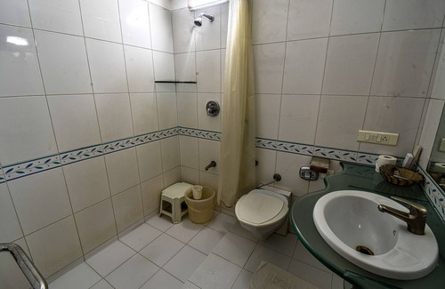 Kolhapur Hotel | Hotel Pearl