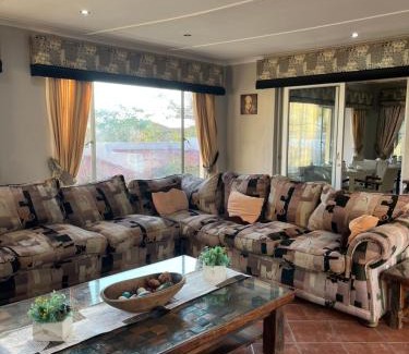 Klein Windhoek Cama Y Desayuno | Hotel Pension Casa Africana
