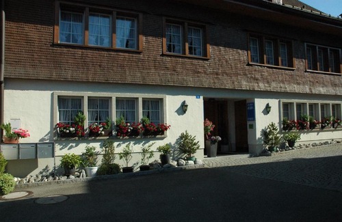 Zuzwil Casa | Hotel Pension Im Dorf