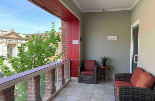 Laurel Casa | Hotel Pinehurst- Central Ave Suite 208