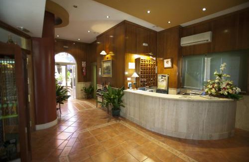 Villanueva del Arzobispo Hotel | Hotel Plaza Manjón