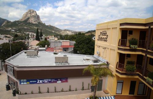 Bernal Hotel | Hotel Plaza Bernal