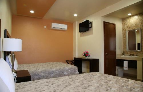 Bernal Hotel | Hotel Plaza Bernal