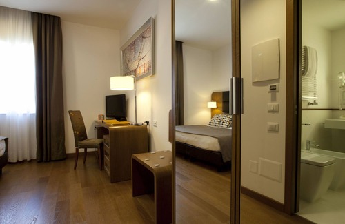 Sorrento City Centre Hotel | Hotel Plaza