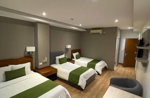Barrio Garzota Hotel | Hotel Plaza Monte Carlo