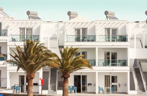 Puerto del Carmen Hotel | Hotel Plaza Palmeras