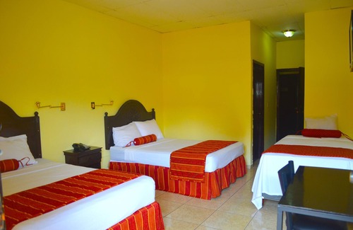 San Pedro Sula Hotel | Hotel Plaza Palmero
