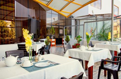 Miraflores Hotel | Hotel Plaza San Antonio Arequipa