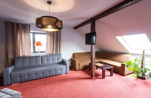 Krzyki Hotel | Hotel Podkowa