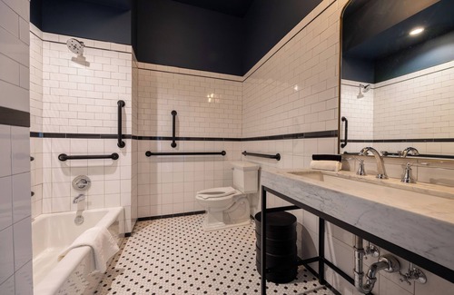 South Main Historic District Hotel | Hotel Pontotoc
