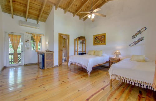 Antoneys Cay Hotel | Hotel Posada Las Orquideas