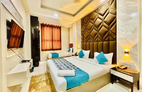 Mahmoorganj Hotel | Hotel Prabha Wati Palace Suites Near Kashi Vishwanath Temple