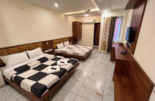 Ujjain Hotel | Hotel Prakasham