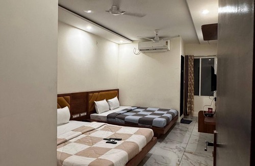 Ujjain Hotel | Hotel Prakasham