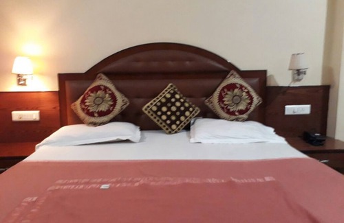Sambalpur Cama Y Desayuno | Hotel Pramod