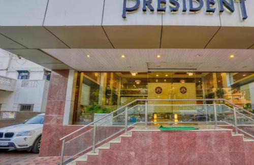 South Tukoganj Hotel | Hotel President, Pure Veg