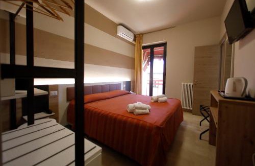 San Benedetto di Lugana Hotel | Hotel Primavera