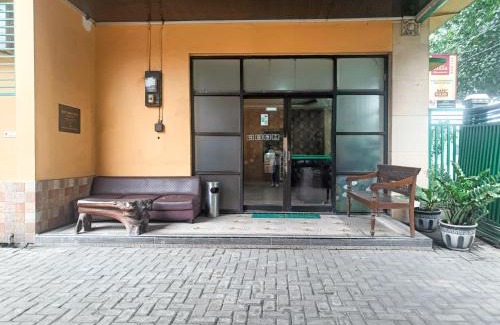 Waru Casa | Hotel Prisma Mitra RedDoorz